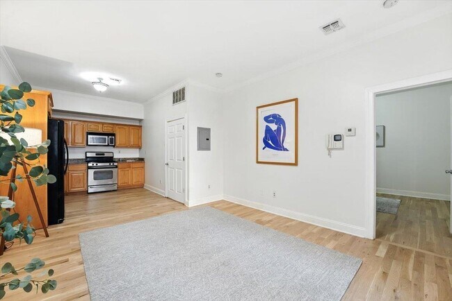 Photo - 85 BROADWAY Unit E1-1E