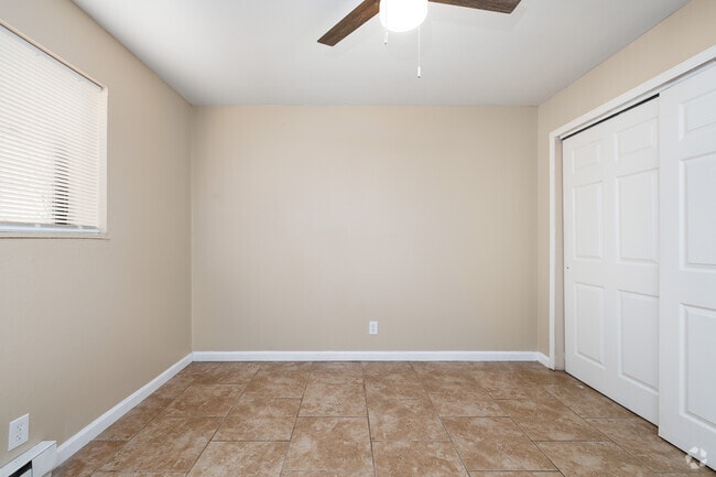 2BR, 1BA - 850SF - Bedroom 2