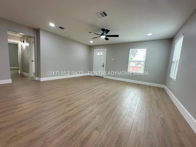 Photo - 10529 Muscatine St