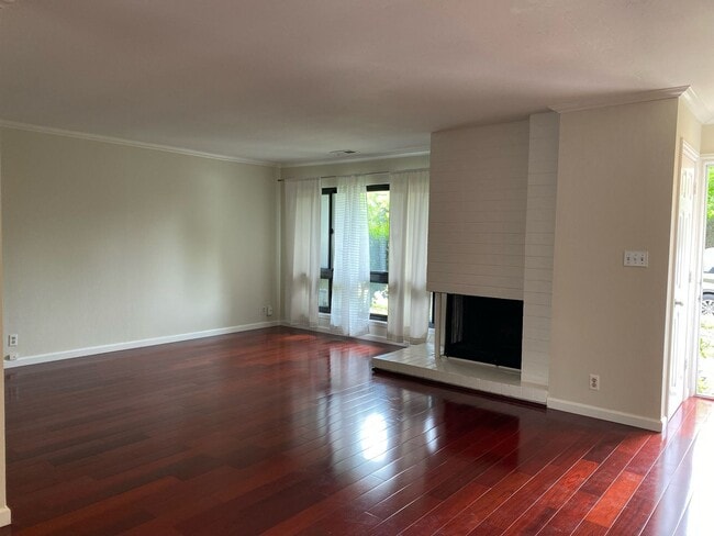 Photo - 3423 Catalina Ave