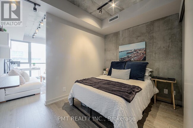 Photo - 39 Brant St Unité 804