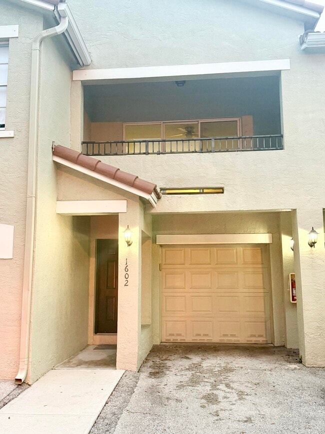 Photo - 1602 Belmont Pl