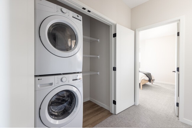 In-Unit Washer & Dryer