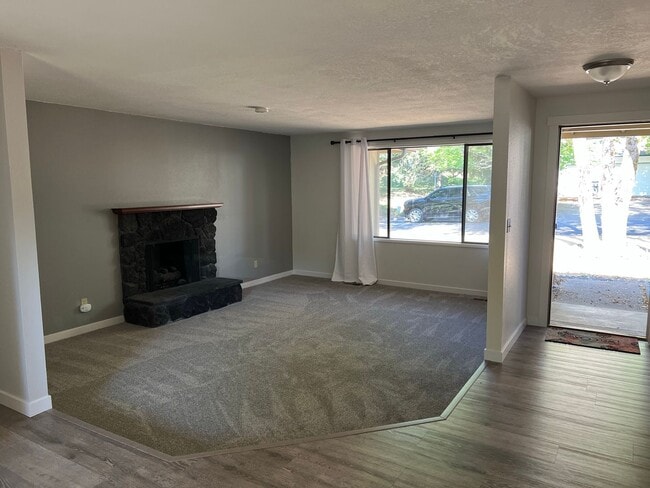 Photo - Newly Remodeled - Light & Bright  Home in ...