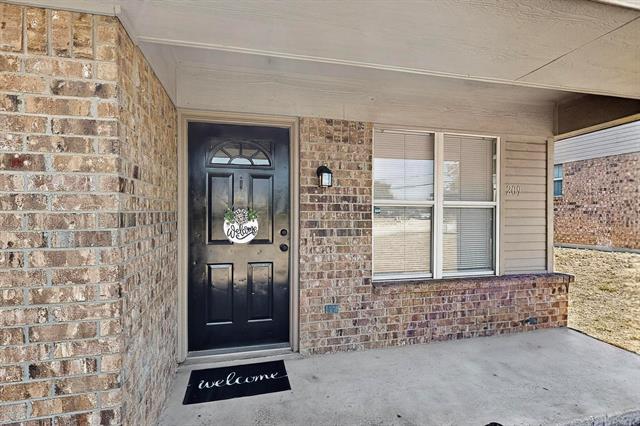 Photo - 209 W Owens St