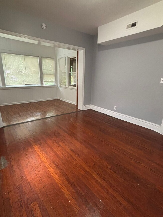 Photo - SANGAMON_7807 Unit 2