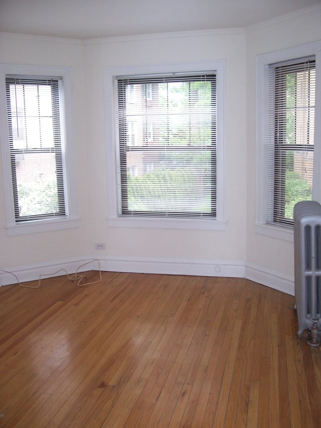 Evanston Neighborhood Properties Apartments Evanston, IL