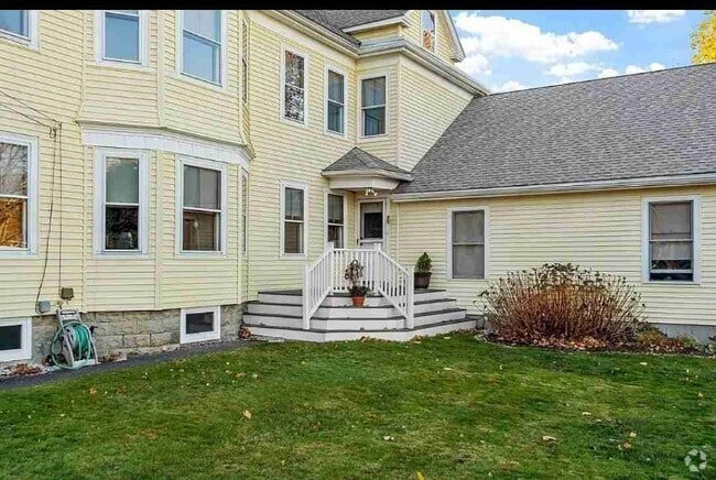 Building Photo - 29 Wheeler Ave Rental