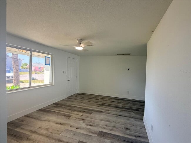 Photo - 13428 Neptune Dr