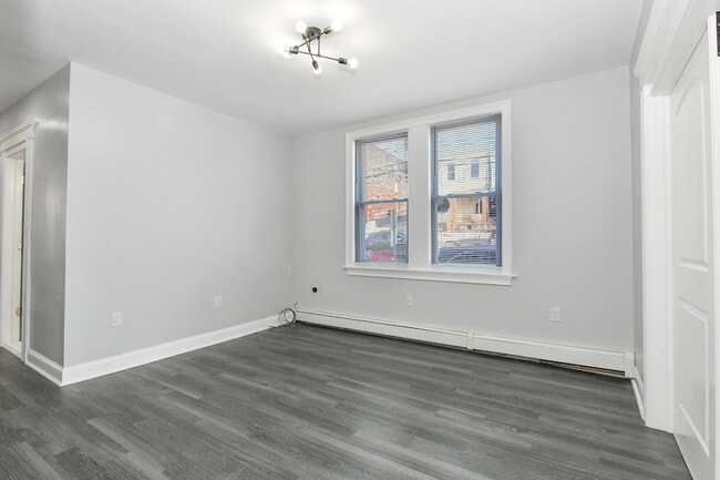 Photo - 540 61st St Unit 1