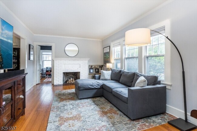 Photo - 75 Gordonhurst Ave