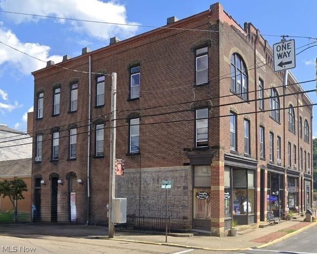 Photo - 212 Main St