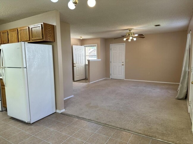 Photo - 104 Benttree Ct