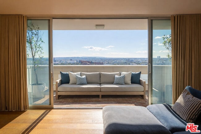 Photo - 8787 Shoreham Dr Unit 707