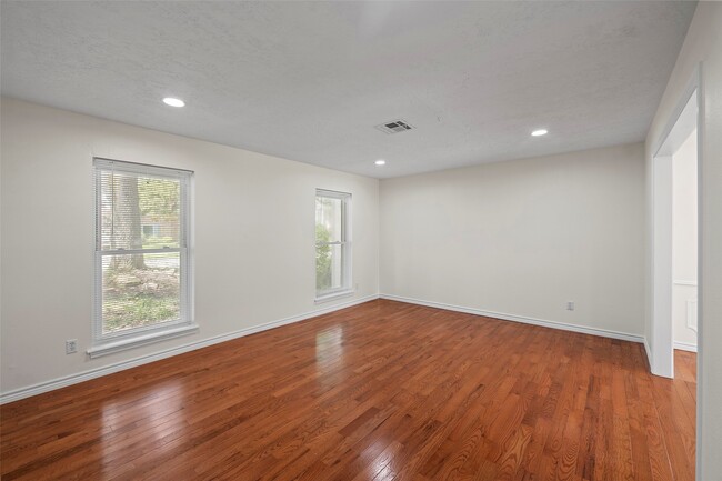 Photo - 8114 Coolshire Ln