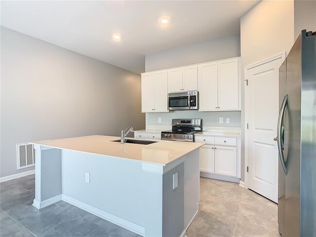 Photo - 1033 Holden Wy