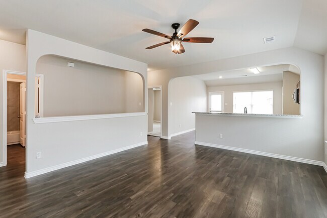 Photo - 1415 Kinglet Dr