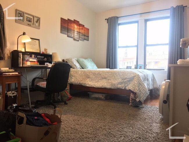 Photo - Brighton near Cleveland circle  4 bed 2 bath under 1000 per person Heat/Hw Included 9/1 Students ok