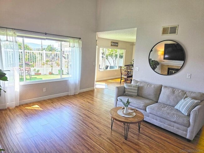 Photo - 341 Rolling Hills Ln