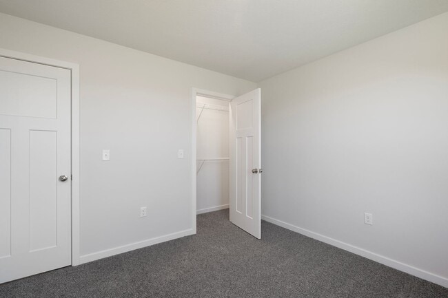 Photo - BRAND NEW 3 BEDROOM HOME - BOLIVAR, MO