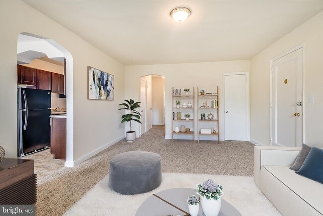 Building Photo - 1525 28th St SE Rental