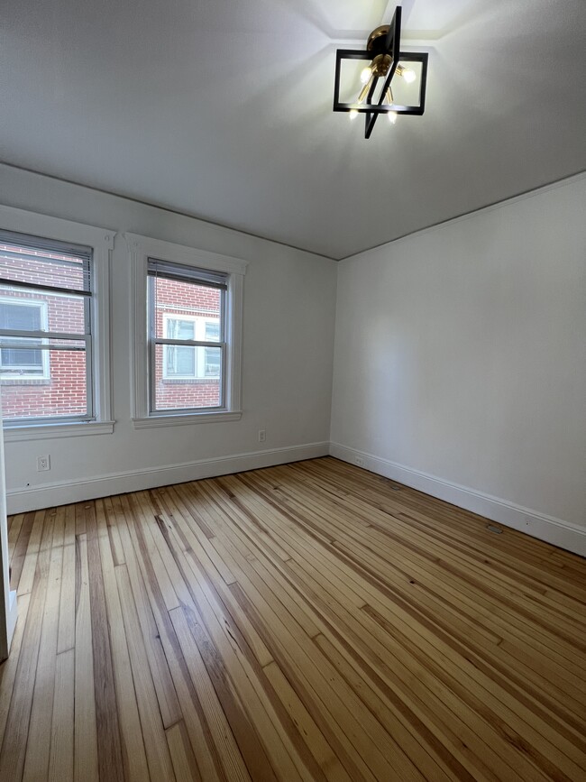 Photo - 15 Irma Ave Unidad #1