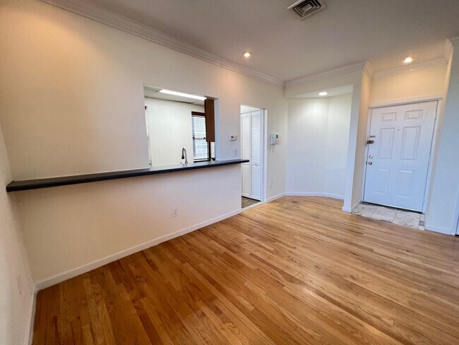 Photo - 258 Barrow St Unit 4C