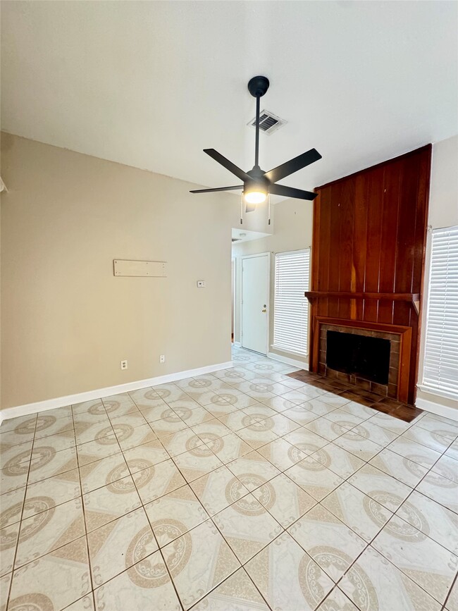 Photo - 10249 Colony Ct