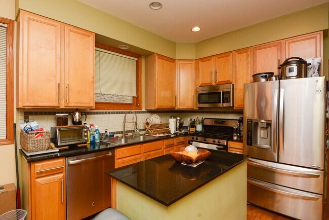 Photo - 1706 W Augusta Blvd Unit J04P