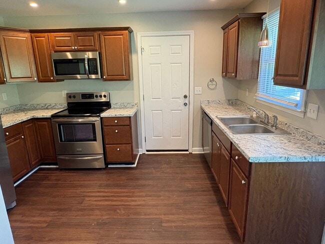 Photo - Quaint Ranch style home in Clarksville