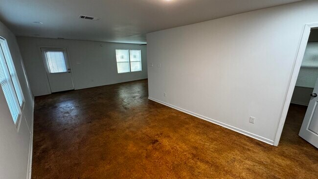 3021 Chelsea Ave