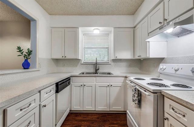 Photo - 627 Texas St