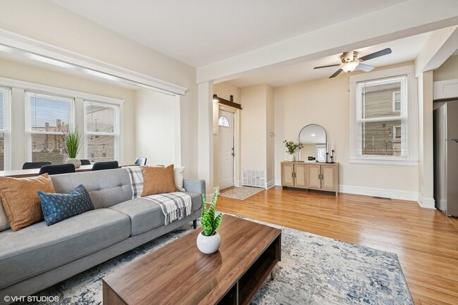 Photo - 2542 N Long Ave