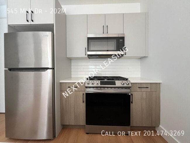 Building Photo - 545 M.L.K. Drive Unit 202M