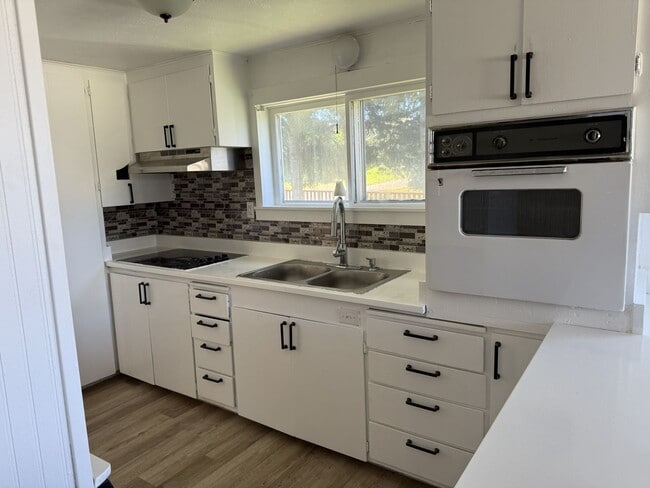 Photo - Spacious 4 Bed/2 bath North Bend Charmer