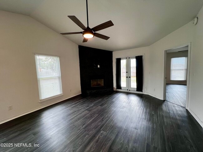 Photo - 2024 Oak Water Dr