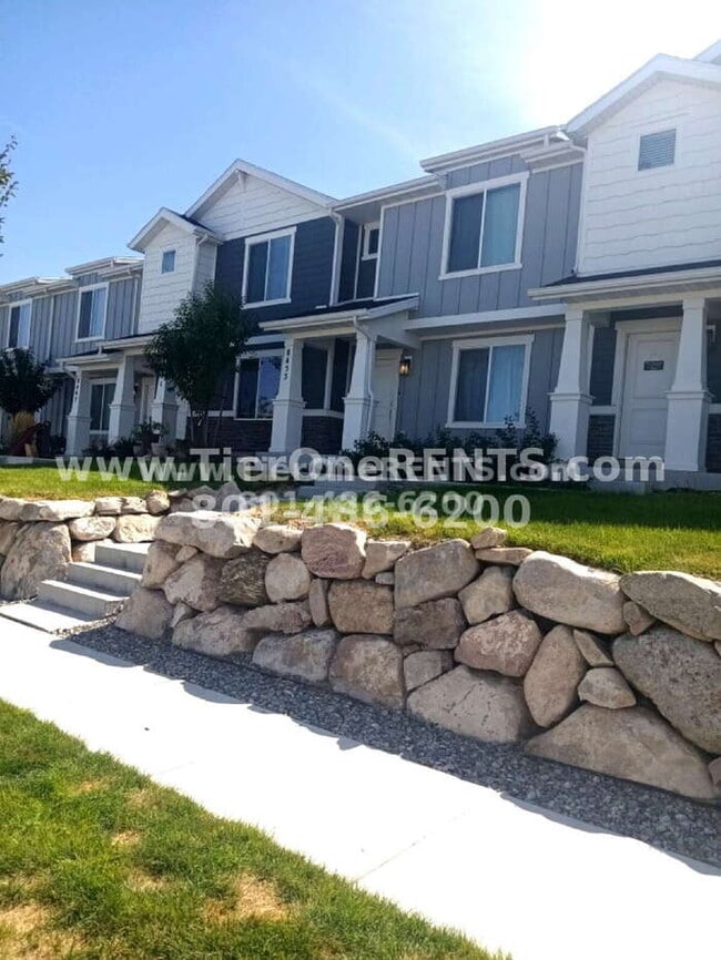 Photo - This property offers a NO DEPOSIT option available for qualified renters!