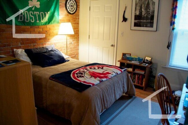 Photo - 25 Aspinwal Ave., #1, Brookline