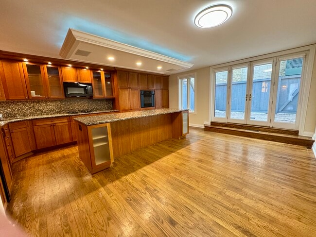 Photo - 1628 N Mohawk St