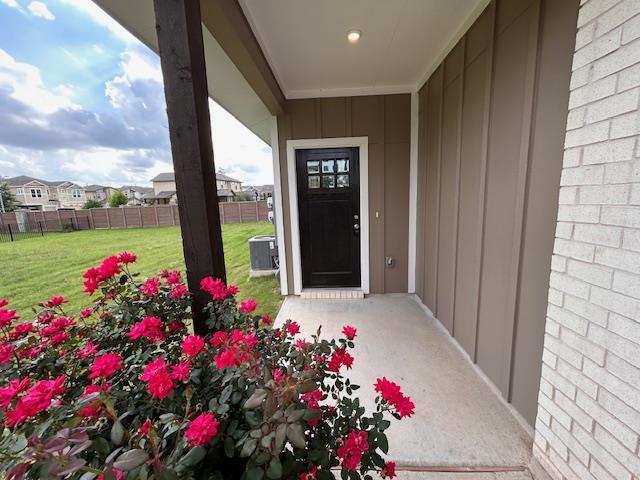 Photo - 20504 Haygrazer Wy