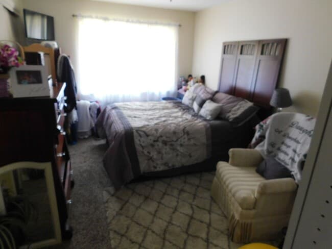 Photo - AVAILABLE NOW! Exceptional centrally located One bedroom Millcreek Apartment near LECOM One bedro... Unit 1553 W Grandview Blvd