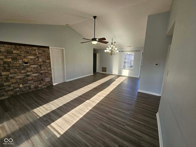 Photo - 385 Polk Manor Dr