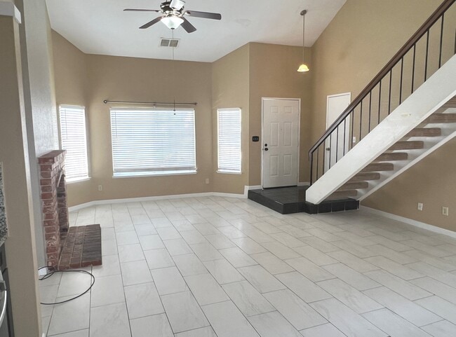 Photo - 5354 Meadow Wood Ln