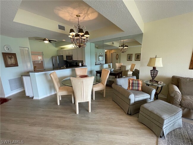 Photo - 1070 Woodshire Ln Unit E204