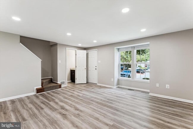 Building Photo - 8345 Silver Trumpet Dr Rental
