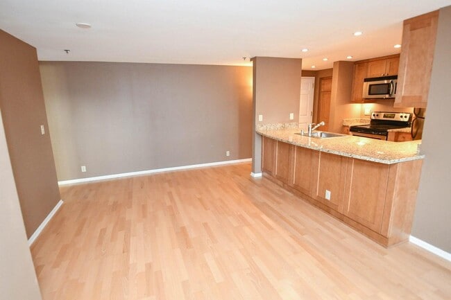 Photo - 270 E Highland Ave