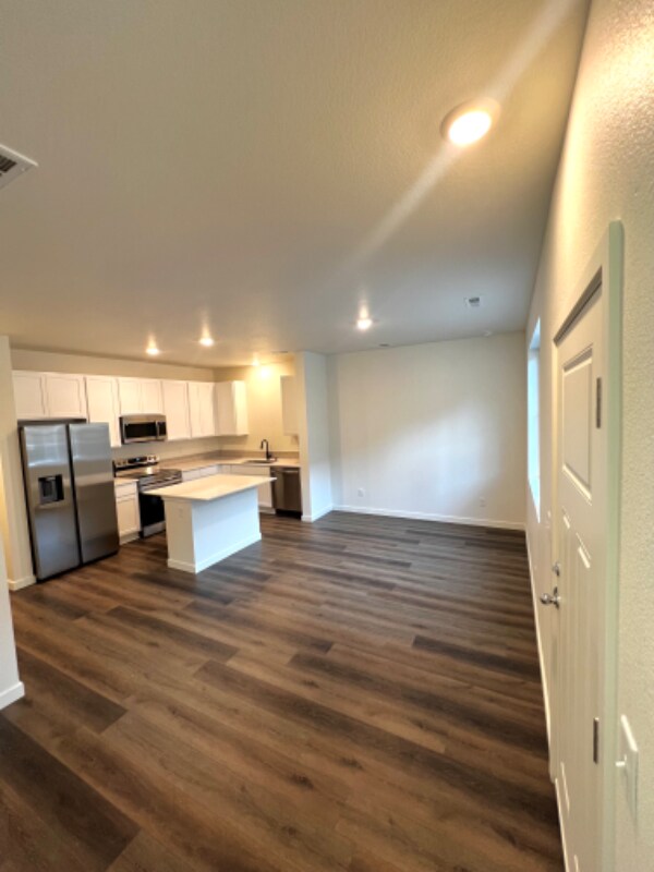 Photo - 209 Cardinal St