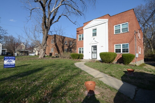 Building Photo - 5066 Anderson Plz Unit 2