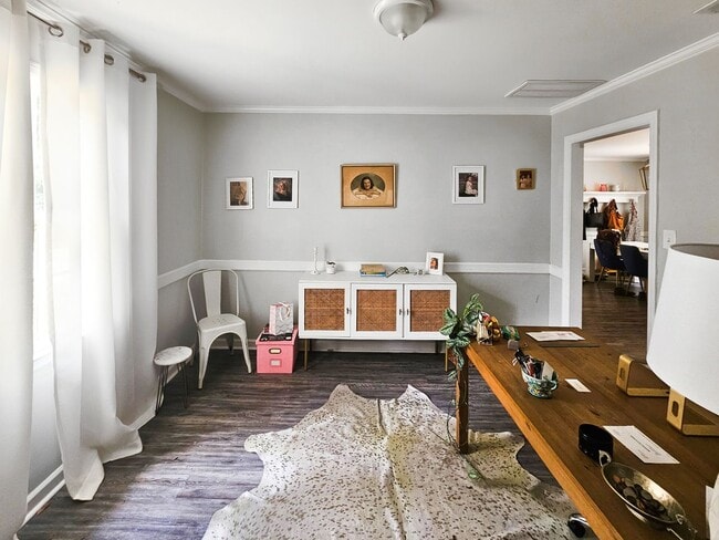 Photo - Charming brick home in beautiful Savannah offering four bedrooms and 2.5 bathrooms, Prime location!