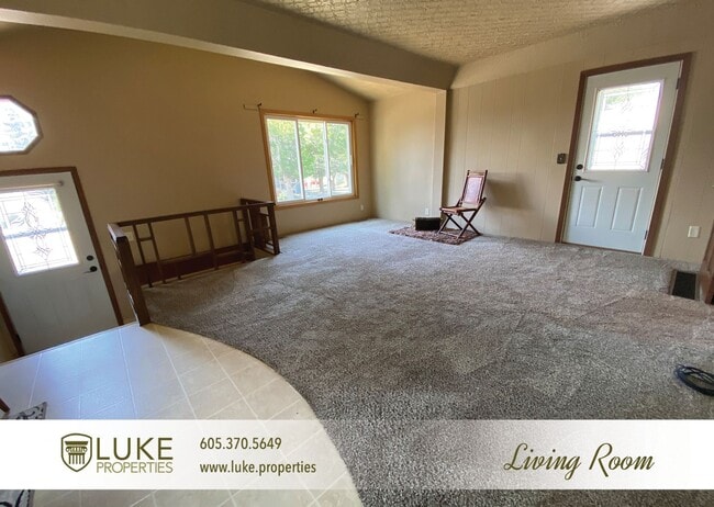 Photo - 102 S Lake Ave